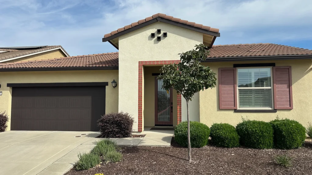 El Dorado Hills CA freshly painted home, representing customer satisfaction with Cal-Tech Painting services
